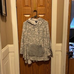 Simply Vera Vera Wang Women's Plus Gray Top